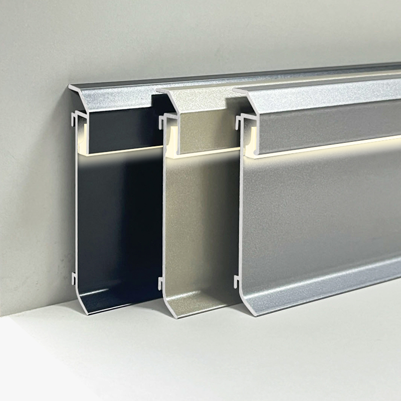 Clip-on illuminated skirting board