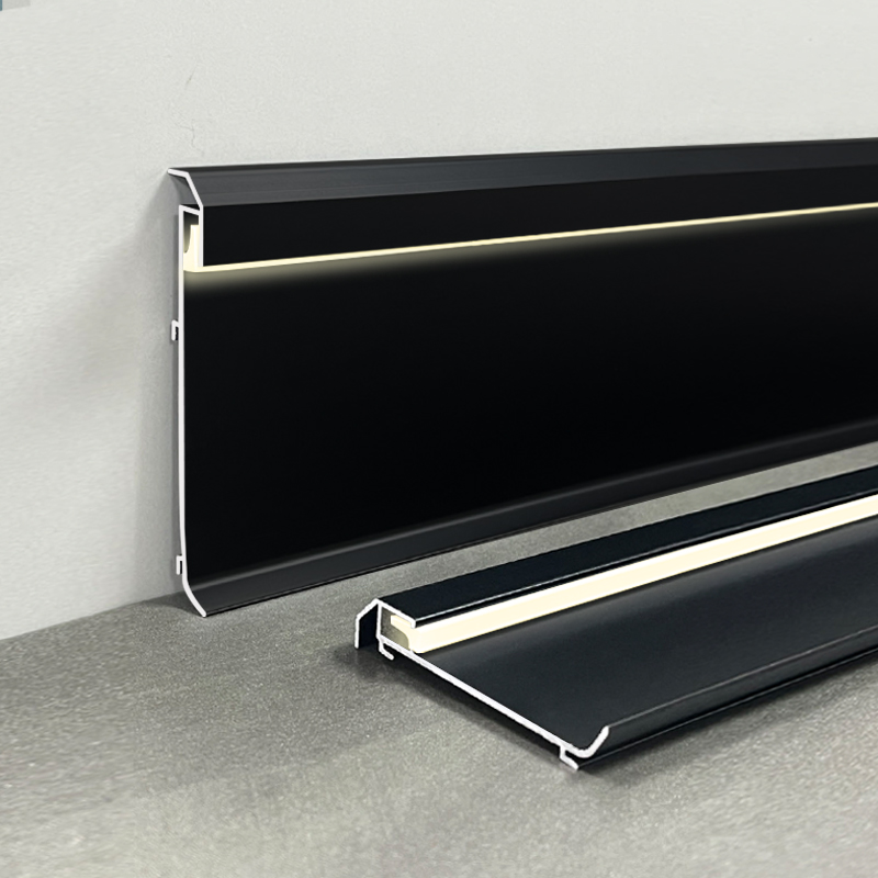 Clip-on illuminated skirting board