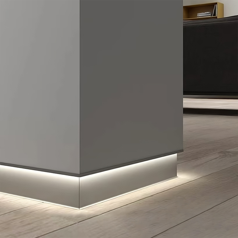 Recessed bottom-lit skirting board