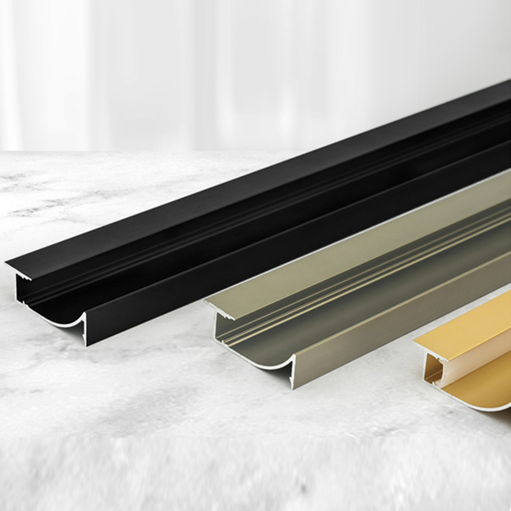 Recessed bottom-lit skirting board