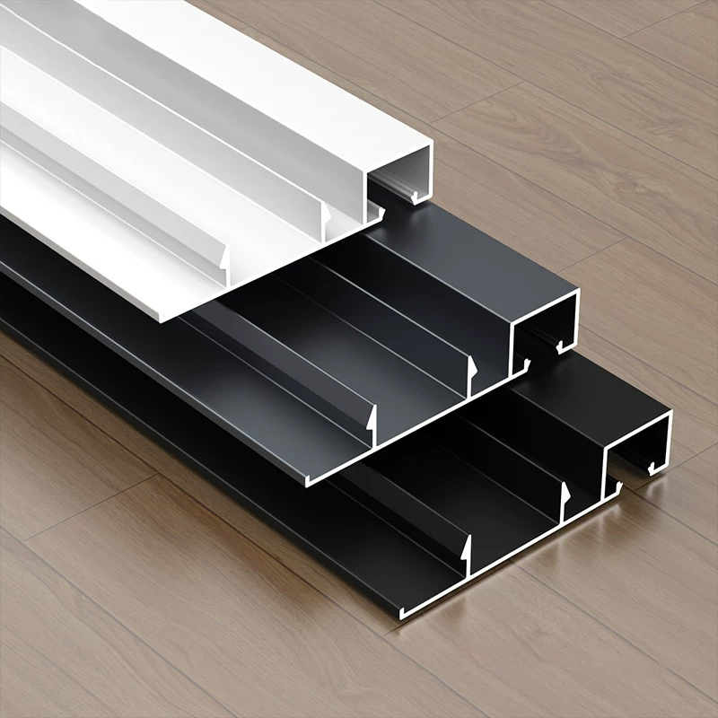 Front-lit baseboard